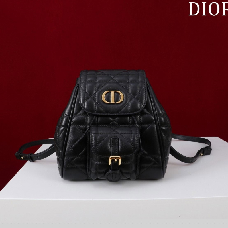 D*or backpacks